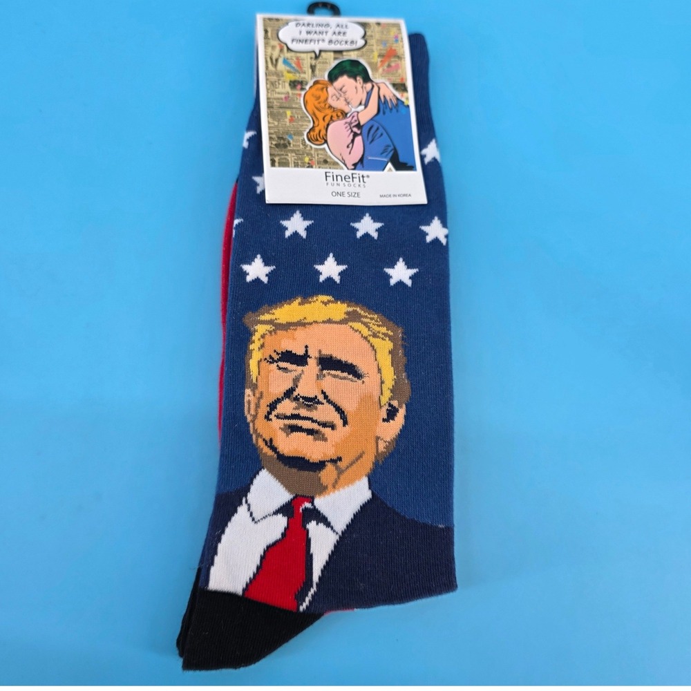 2 pair FineFit Donald Trump American Flag Patriotic Novelty Crew Socks One Size‎
